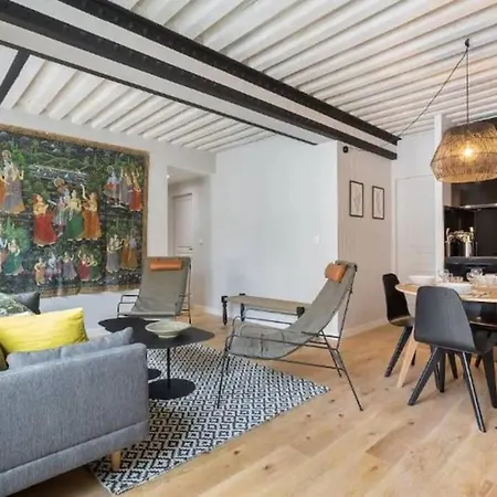 Apartment Canut Authentique Et Design, Deux Chambres, 1 *