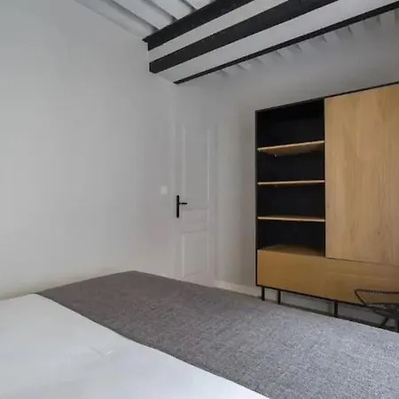 Apartment Canut Authentique Et Design, Deux Chambres, 1 *