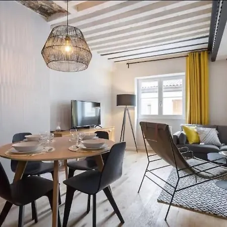 Canut Authentique Et Design, Deux Chambres, 1 * Lyon